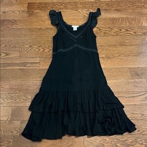 Esley Elegant Black V-Neck Dress